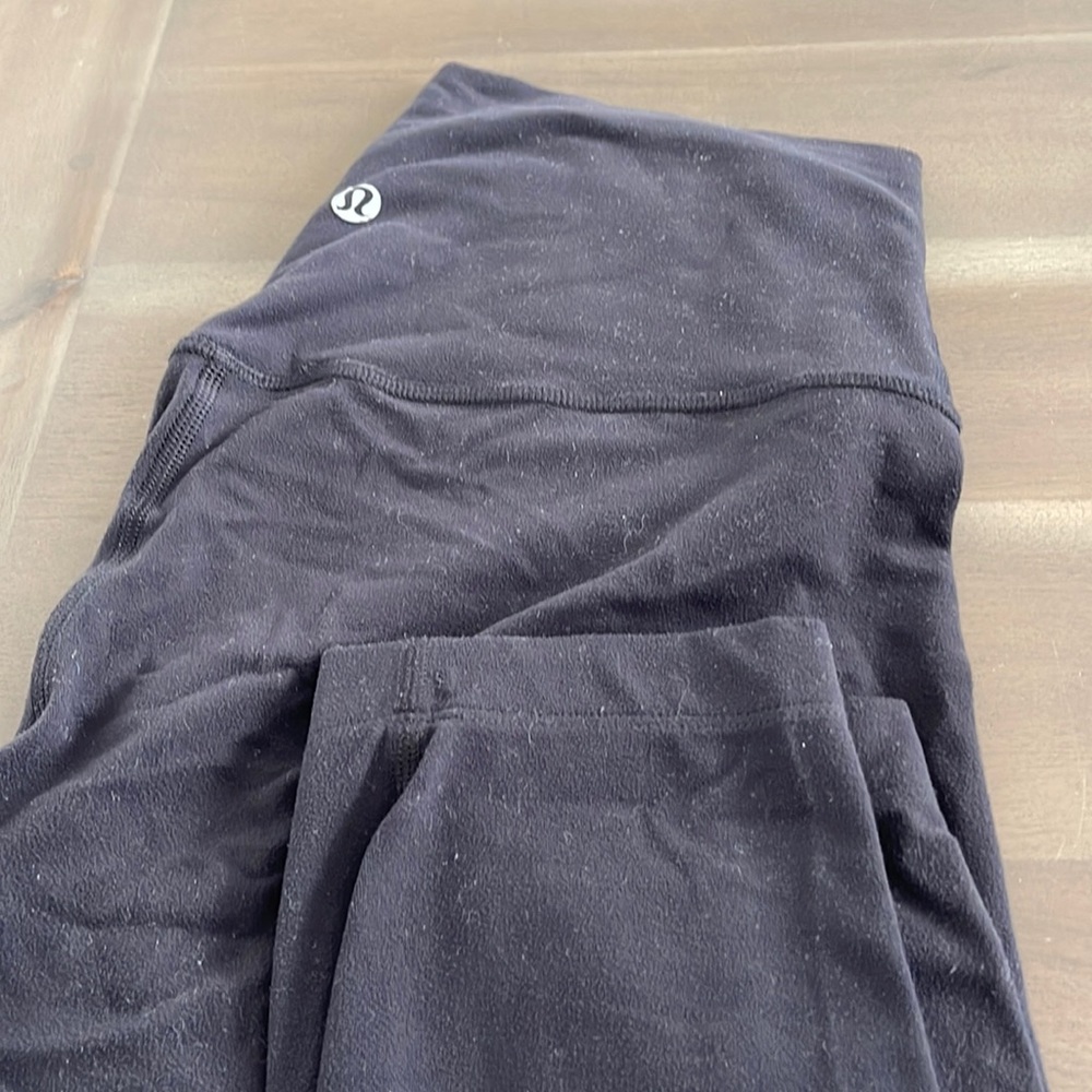 Lululemon Align crop black size 6